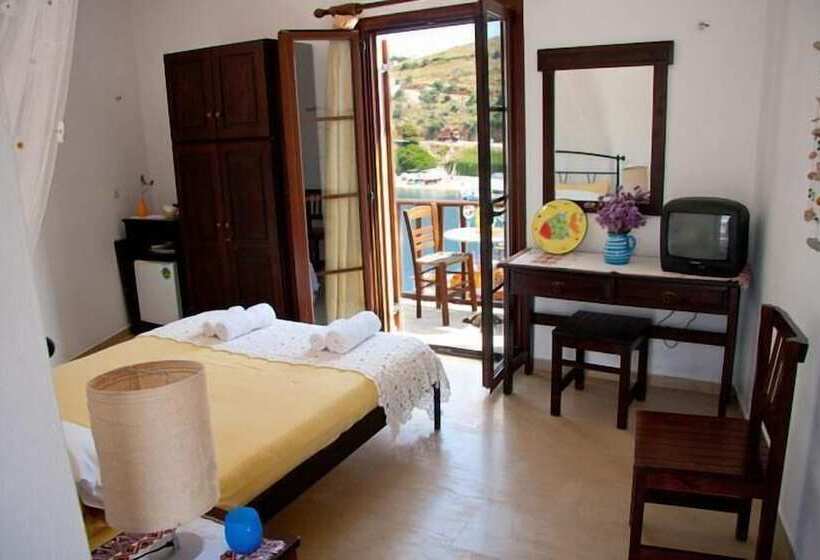 חדר סטנדרט, Lykomides