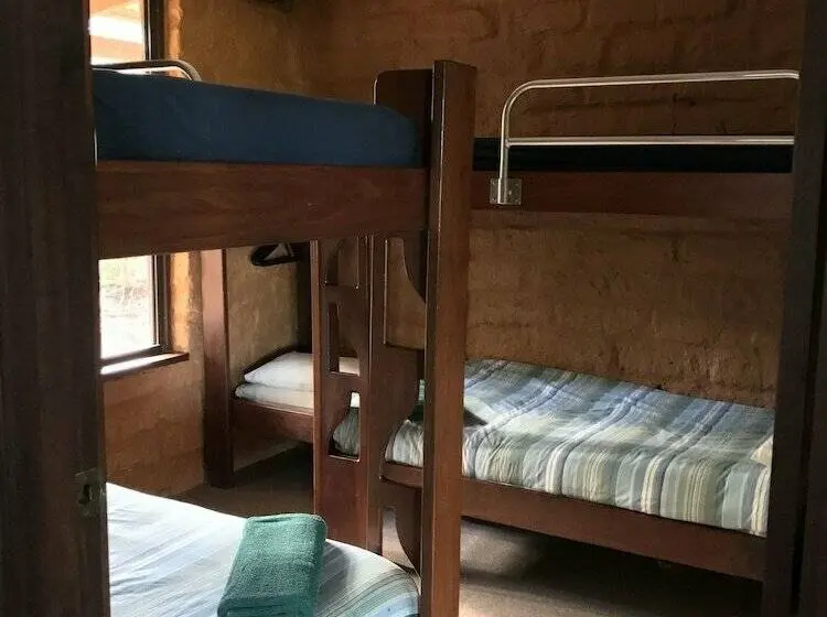 Talo 2 Makuuhuonetta, Pump Hill Farm Cottages