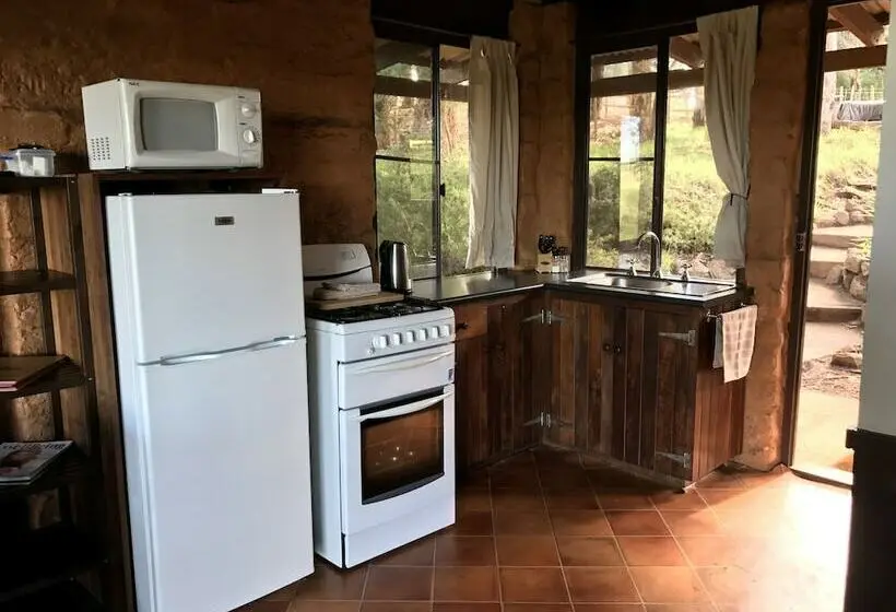 Talo 2 Makuuhuonetta, Pump Hill Farm Cottages