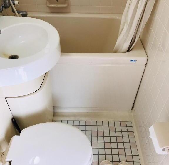 غرفة قياسية رباعية, Harukaze No Yado