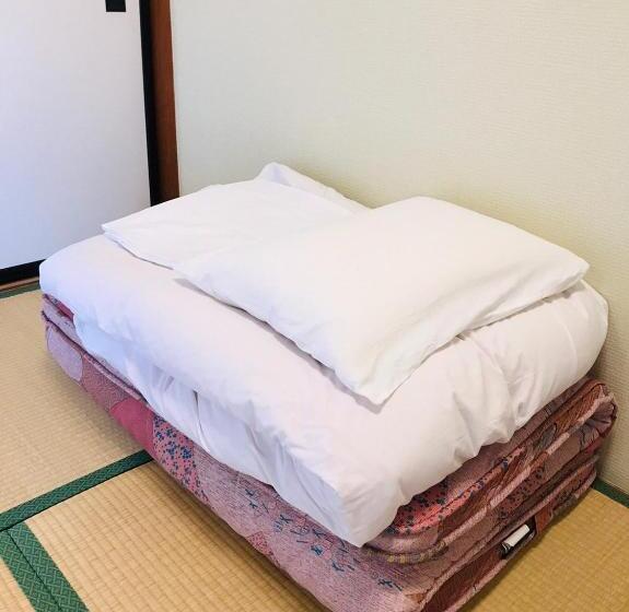 غرفة عائلية, Harukaze No Yado