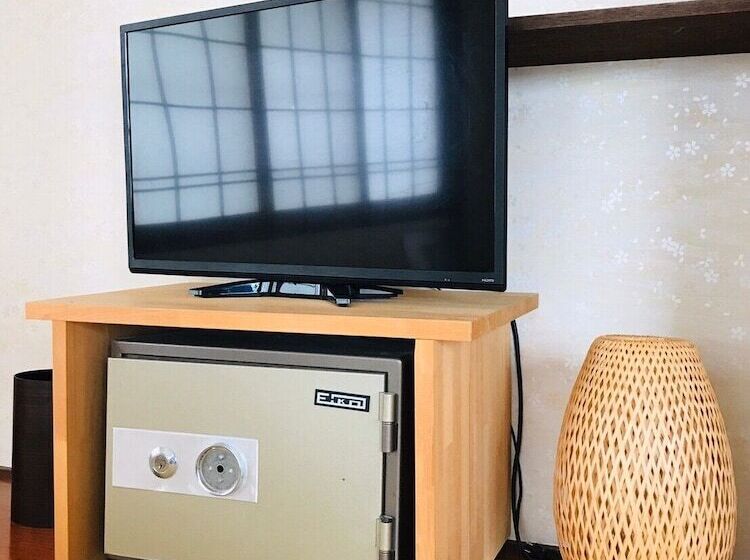 غرفة عائلية, Harukaze No Yado