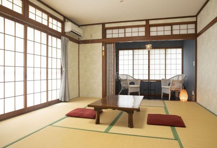 غرفة عائلية, Harukaze No Yado