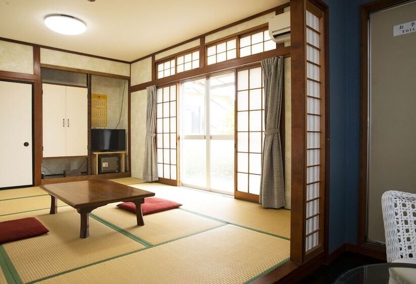 غرفة عائلية, Harukaze No Yado