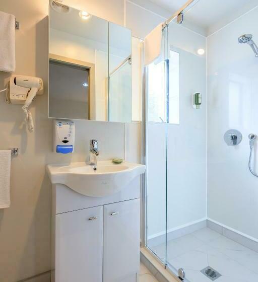 디럭스 룸, Greenlane Motel