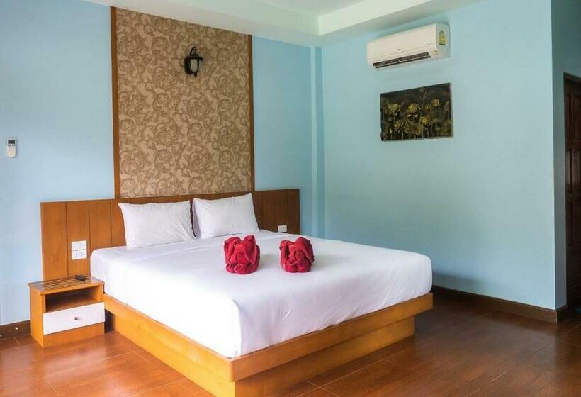 带阳台的高级房间, Chomview Resort