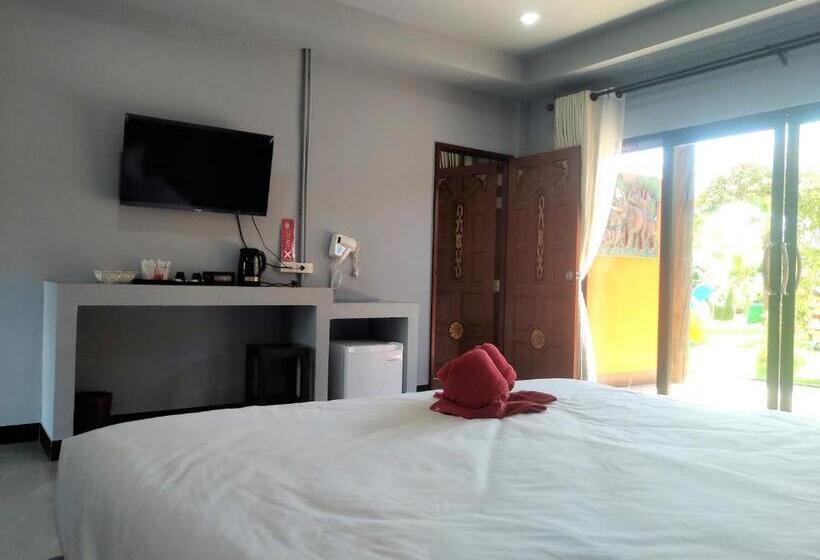 Standard Connecting Room, Chomview Resort