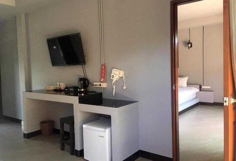 Standard Connecting Room, Chomview Resort