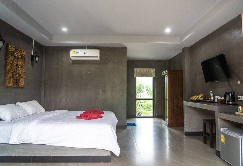 标准间带阳台, Chomview Resort