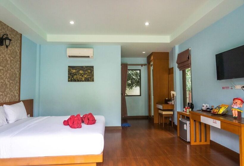 带阳台的高级房间, Chomview Resort