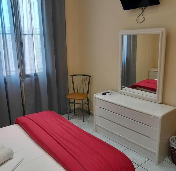 스탠다드 룸, Ikaros