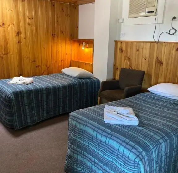 Perhehuone, Barossa Gateway Motel