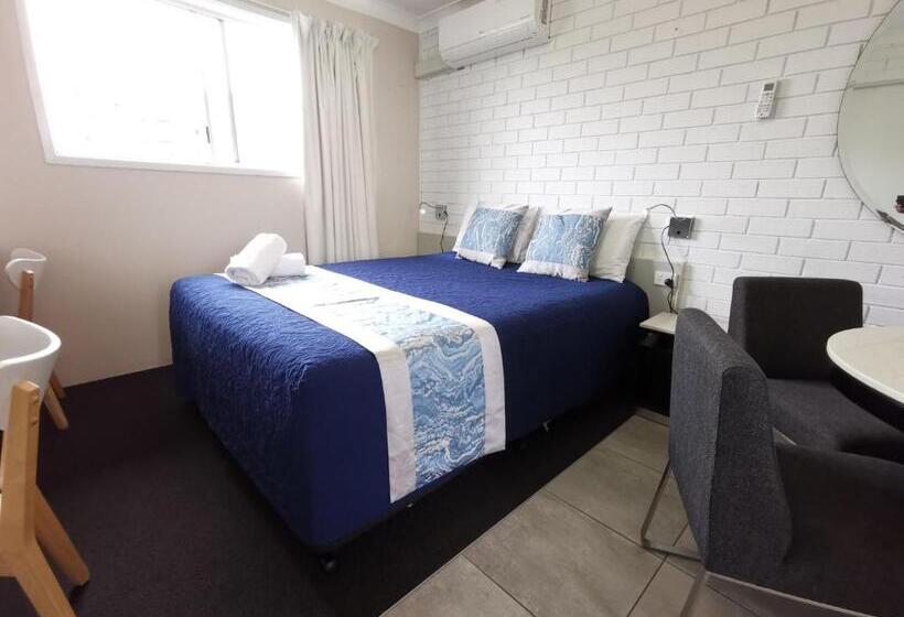 חדר משפחתי, Leichhardt Motor Inn