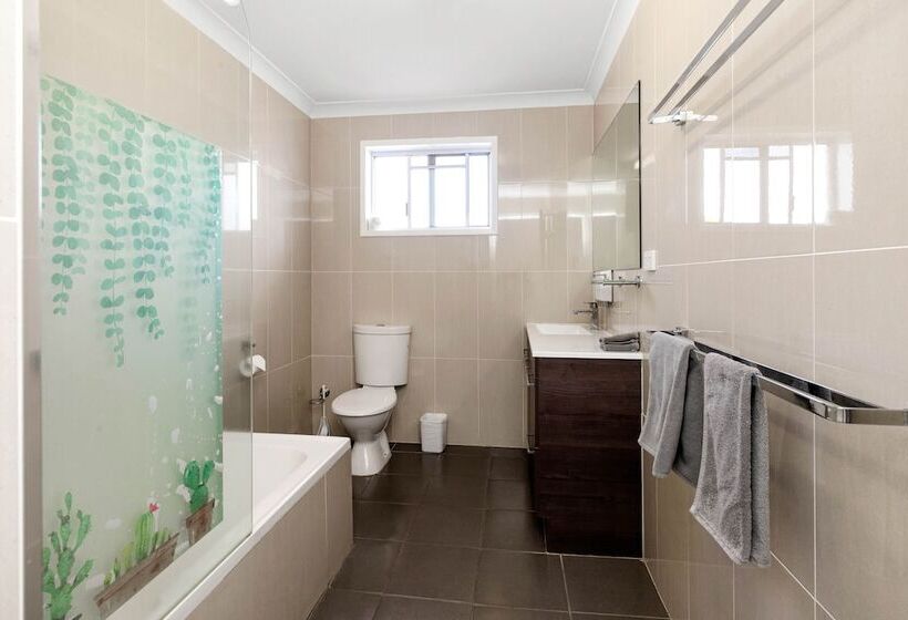 דירת שלושה חדרים, Leichhardt Motor Inn