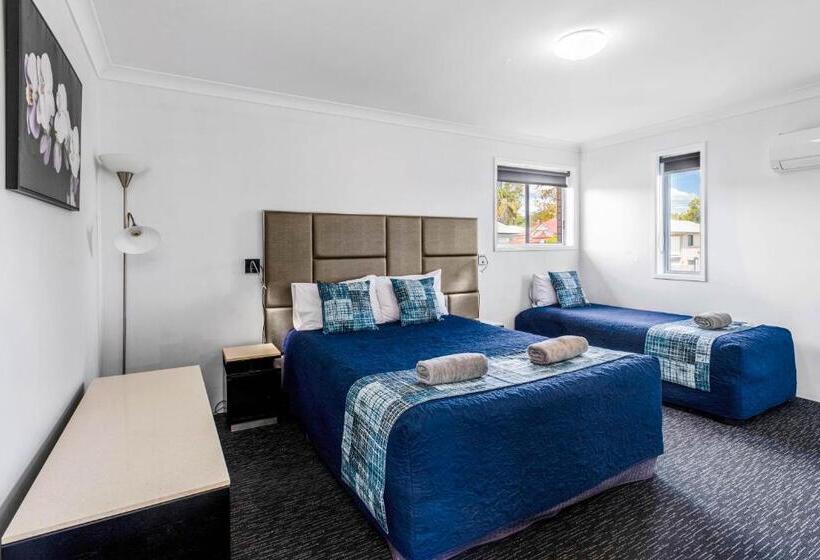 דירת שלושה חדרים, Leichhardt Motor Inn