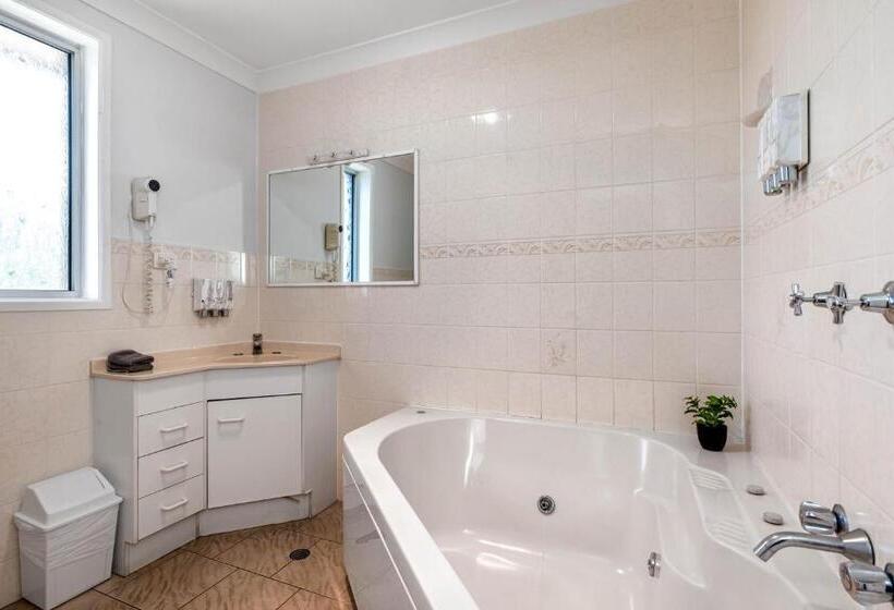 스위트 킹사이즈 침대, Leichhardt Motor Inn