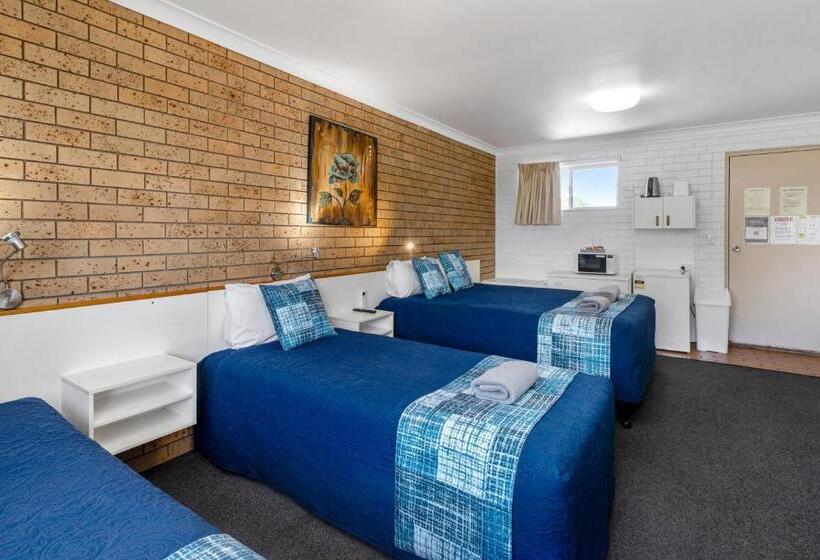 חדר קלאסי לשלושה, Leichhardt Motor Inn