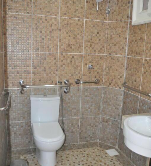 חדר סטנדרט מותאם לאדם עם מוגבלויות, Porto Belo