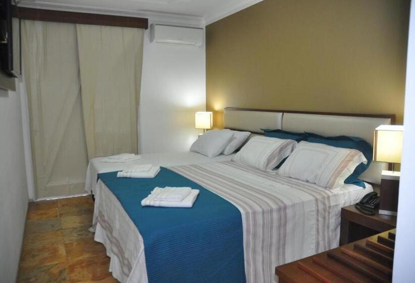 חדר דלוקס לשלושה, Porto Belo