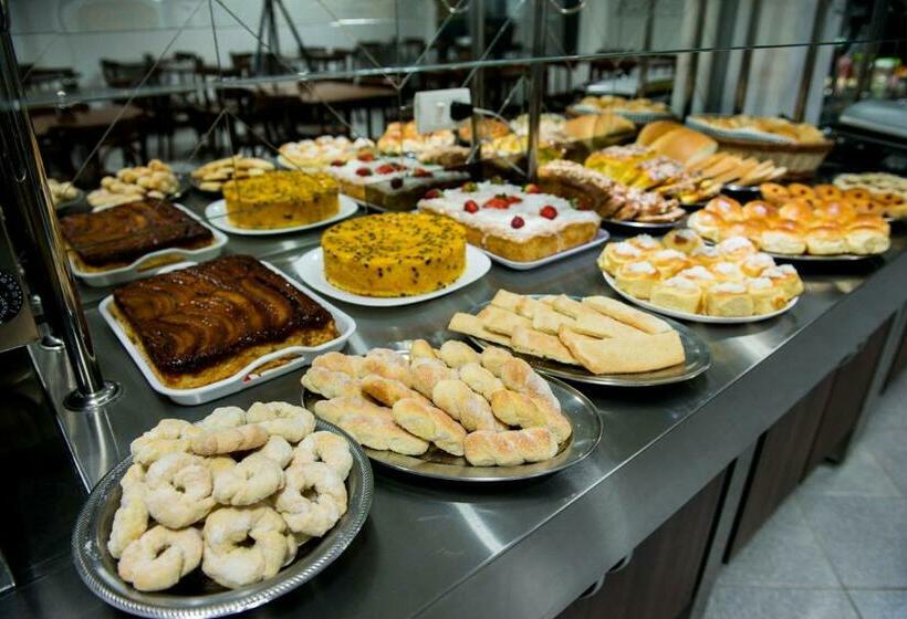 חדר דלוקס, Solar Plaza