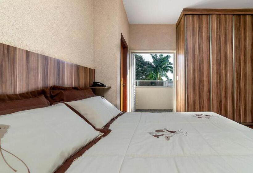 חדר דלוקס, Solar Plaza