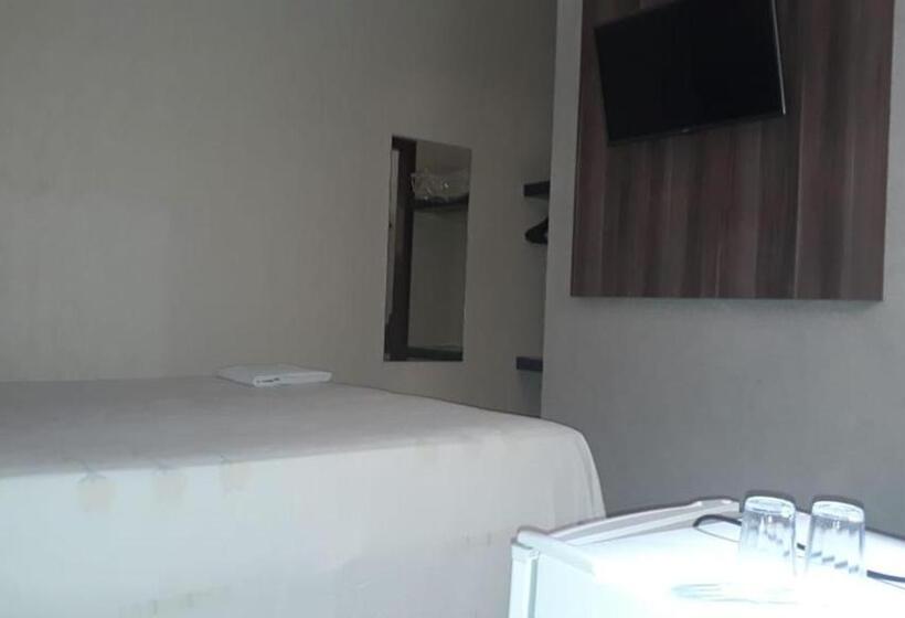 חדר דלוקס, Solar Plaza