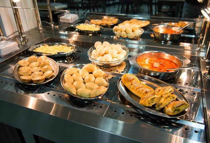 חדר דלוקס, Solar Plaza