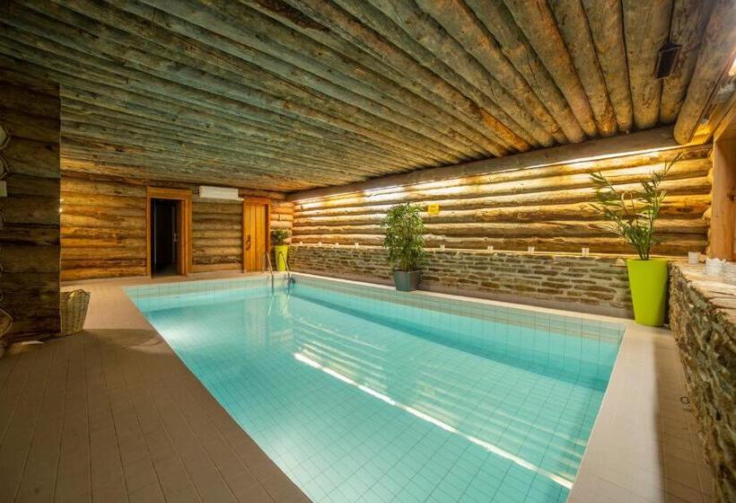 Трехместный Номер Стандарт Совместная Ванная, Kuukkeli Log Houses Aurora Resort