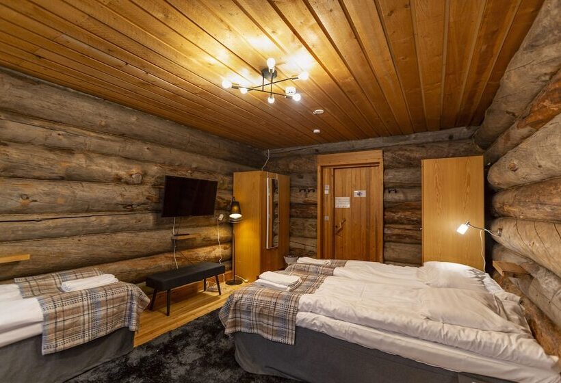 스탠다드 트리픔 룸 공동욕실, Kuukkeli Log Houses Aurora Resort