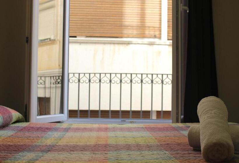 חדר סטנדרט לשלושה, L'Hostalet D'Arenys de Mar