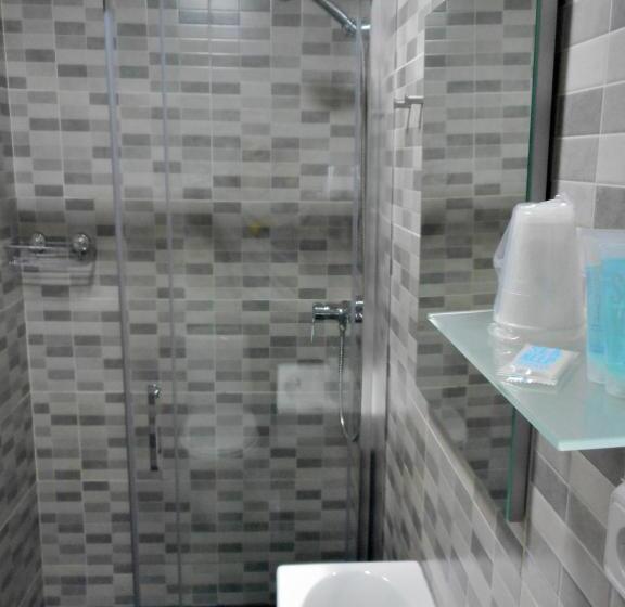 غرفة قياسية, L'Hostalet D'Arenys de Mar