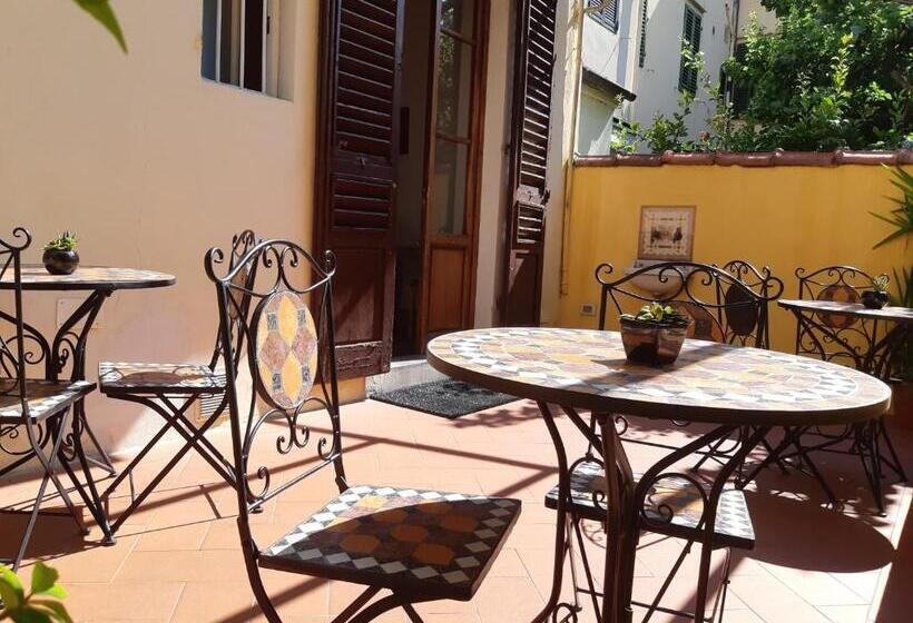 اتاق استاندارد با تختخواب دوطبقه و حمام مشترک, L Aranceto&stilnovo