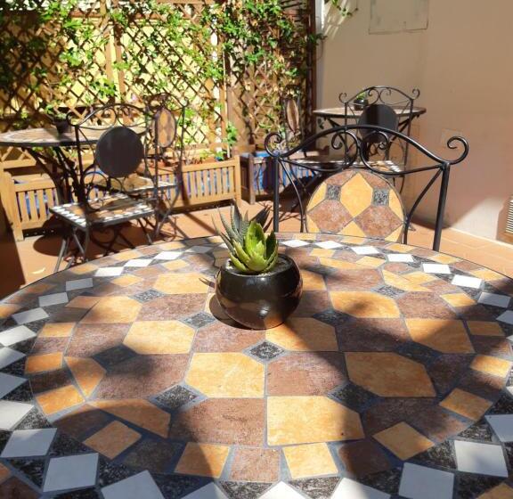 اتاق استاندارد با تختخواب دوطبقه و حمام مشترک, L Aranceto&stilnovo