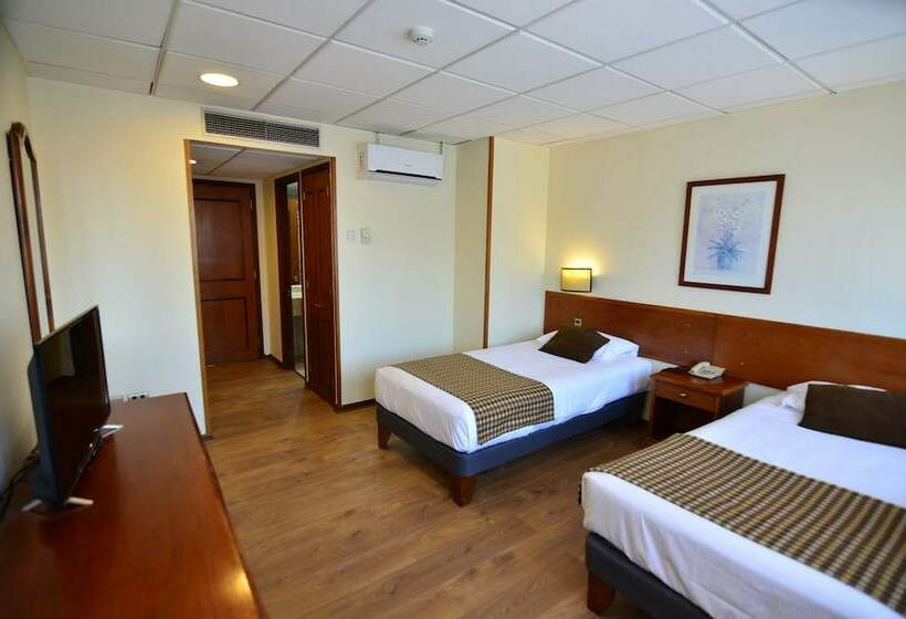 غرفة قياسية, Tur Hotel Santiago