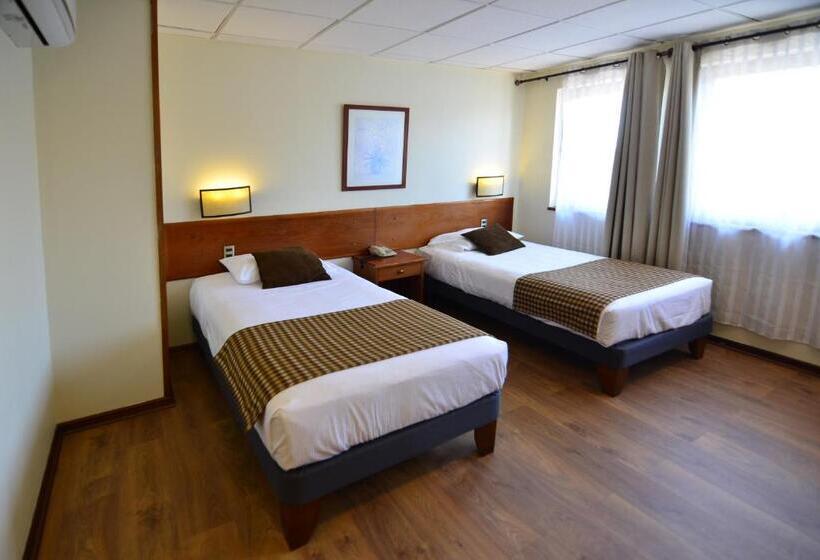 غرفة أساسية, Tur Hotel Santiago