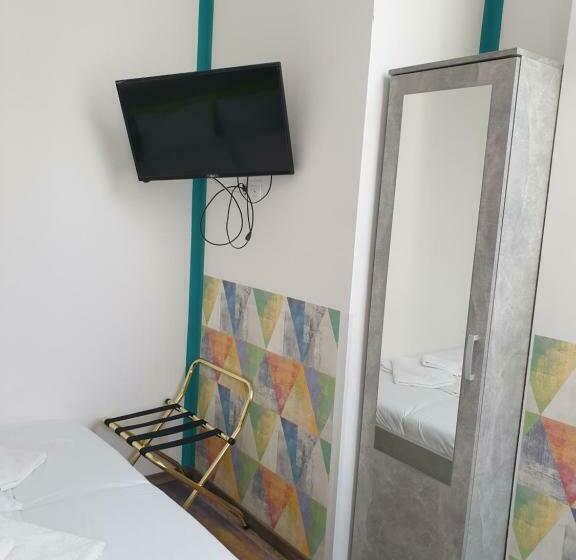 Escritório Basic, Amber Terrace Studio