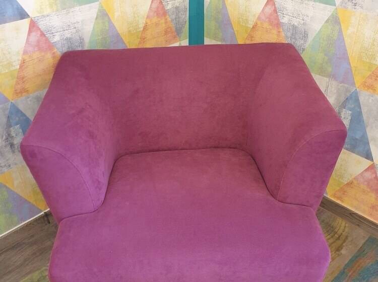 Escritório Estándar, Amber Terrace Studio