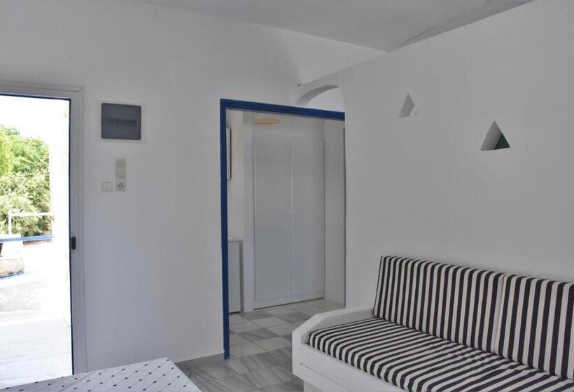 إستوديو قياسى, Bungalows Marina