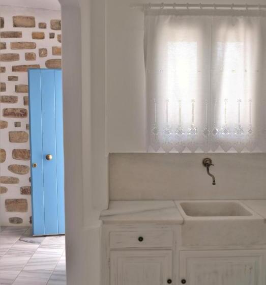 إستوديو قياسى, Bungalows Marina