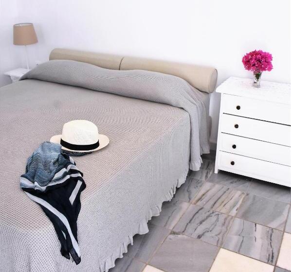 استوديو إقتصادى, Bungalows Marina