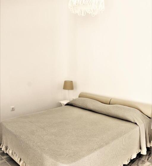 استوديو إقتصادى, Bungalows Marina