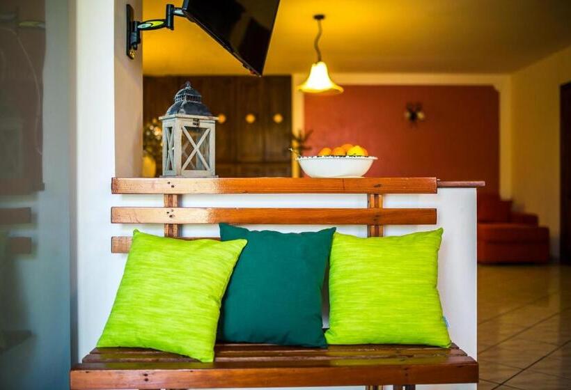 패밀리 아파트, Casa Papiro