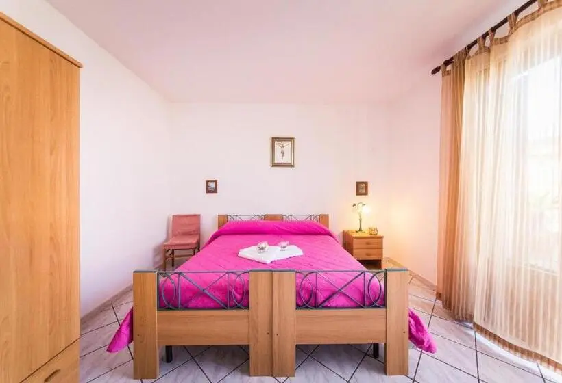 コンフォートトリプルルーム, Casa Papiro