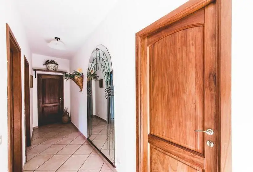 クラシックスタジオ, Casa Papiro