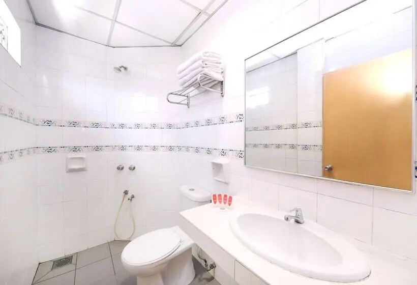 Perhesviitti, Comfort Hotel Jalan Meru