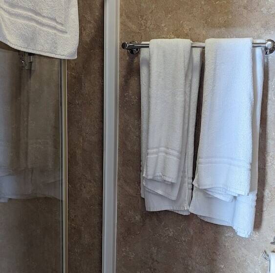 수피리어 룸, The King S Arms