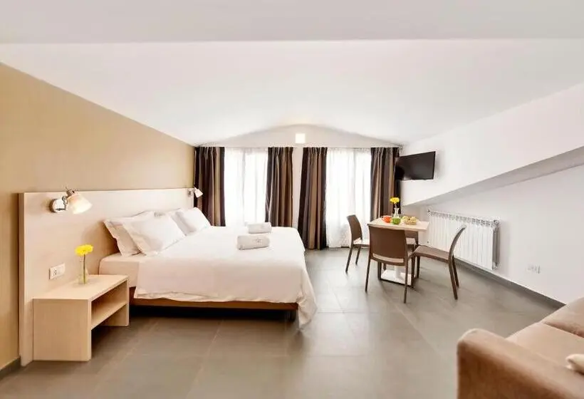 استودیوی لوکس, Residence Dei Viali