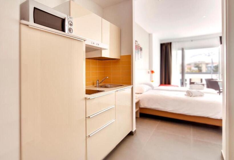 استودیوی استاندارد, Residence Dei Viali