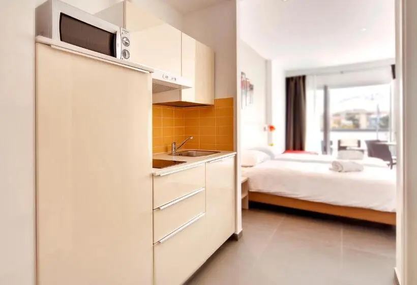 استودیوی استاندارد, Residence Dei Viali