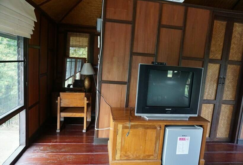 Номер Deluxe Вид на Бассейн, Banyen Villa